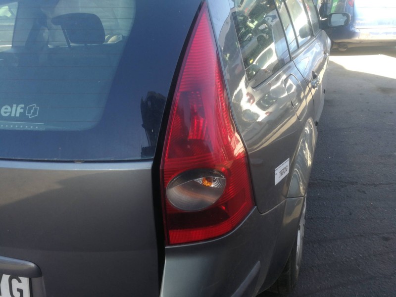 Recambio de piloto trasero derecho para renault megane ii familiar authentique confort referencia OEM IAM 8200142683  