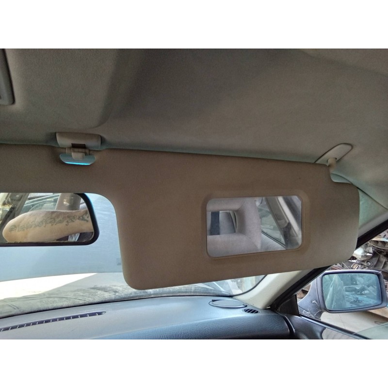 Recambio de parasol derecho para audi 80/90 (893) 80 referencia OEM IAM 893857551  