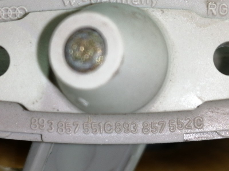 Recambio de parasol derecho para audi 80/90 (893) 80 referencia OEM IAM 893857551  