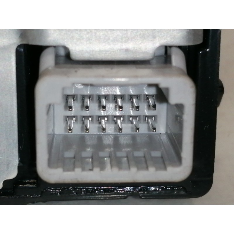 Recambio de modulo electronico para toyota prius (zvw50) basis referencia OEM IAM 8646C47010  