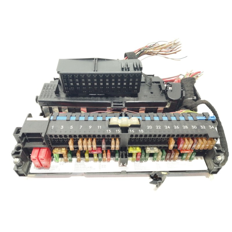 Recambio de caja reles / fusibles para bmw serie 3 compact (e46) 316ti referencia OEM IAM 8364542  