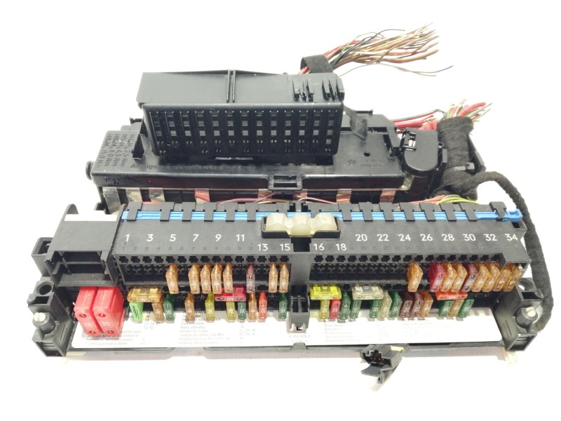 Recambio de caja reles / fusibles para bmw serie 3 compact (e46) 316ti referencia OEM IAM 8364542  