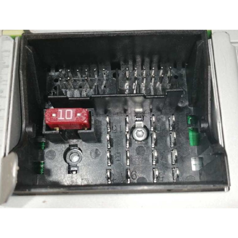 Recambio de sistema audio / radio cd para volkswagen golf vi (5k1) rabbit bluemotion referencia OEM IAM 1K0035186AN  