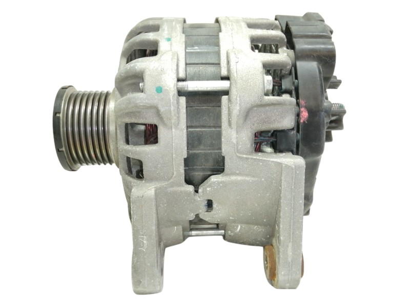 Recambio de alternador para renault captur 0.9 tce referencia OEM IAM 231008593R  
