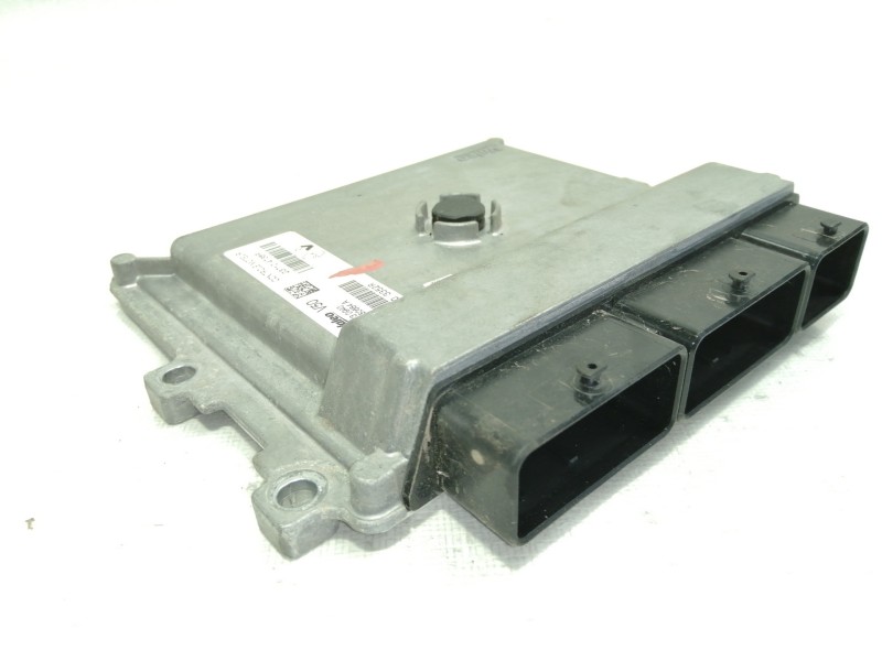 Recambio de centralita motor uce para renault captur 0.9 tce referencia OEM IAM 237104736R  