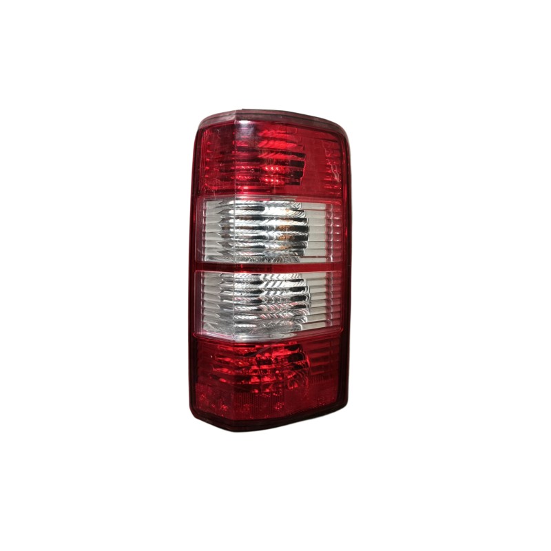 Recambio de piloto trasero derecho para dodge nitro 2.8 crd 4wd referencia OEM IAM 55157160AD 55157160AE 313103