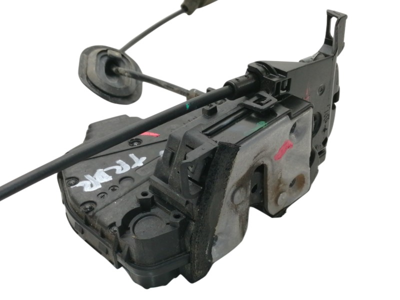 Recambio de cerradura puerta trasera derecha para renault captur 0.9 tce referencia OEM IAM 805027072R  