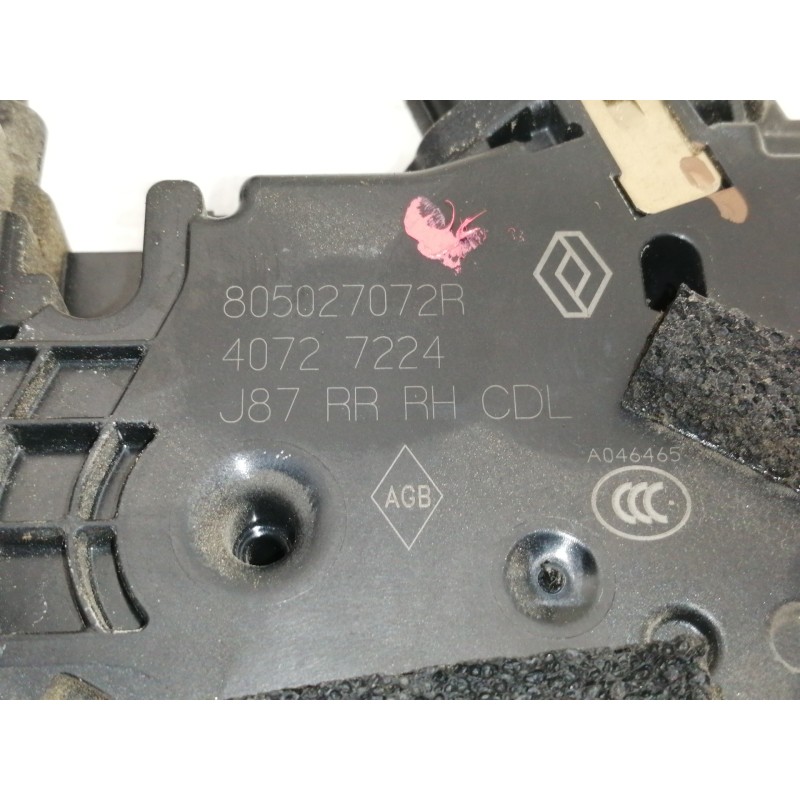 Recambio de cerradura puerta trasera derecha para renault captur 0.9 tce referencia OEM IAM 805027072R  