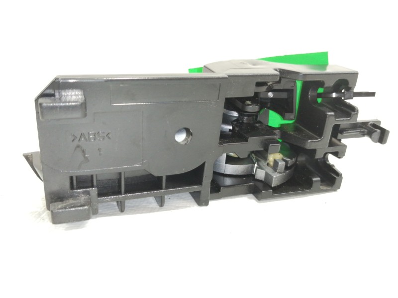 Recambio de maneta elevalunas delantera izquierda para suzuki splash a5b gl referencia OEM IAM 8313062J30BWL  