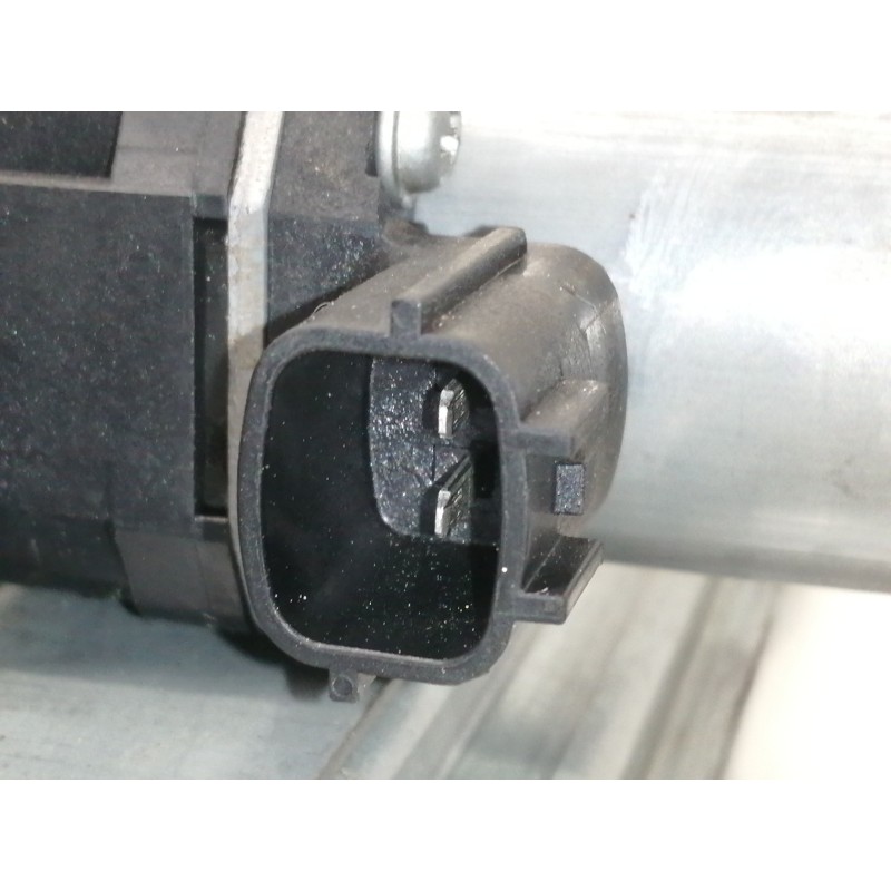 Recambio de elevalunas trasero derecho para renault captur 0.9 tce referencia OEM IAM 128001471B  