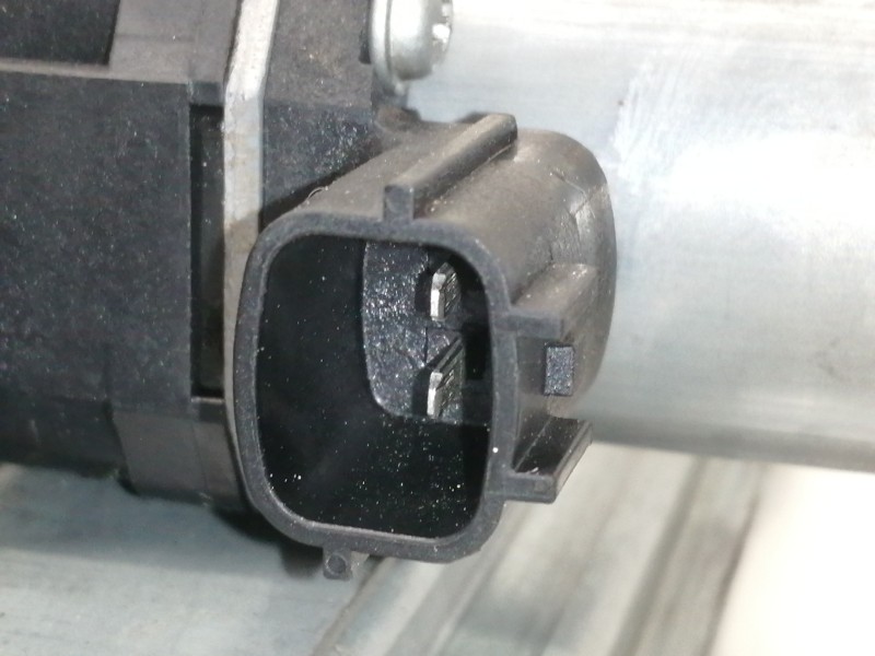 Recambio de elevalunas trasero derecho para renault captur 0.9 tce referencia OEM IAM 128001471B  