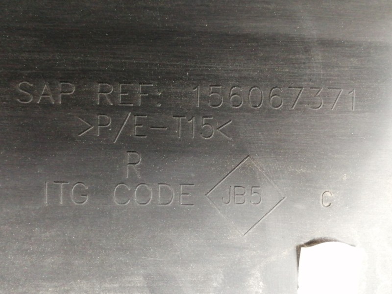 Recambio de guarnecido puerta delantera derecha para renault captur 0.9 tce referencia OEM IAM 156067391 156067351 156067371