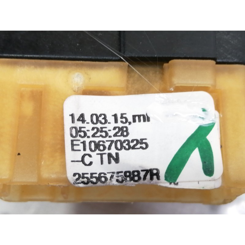 Recambio de mando intermitentes para renault captur 0.9 tce referencia OEM IAM 255675887R  