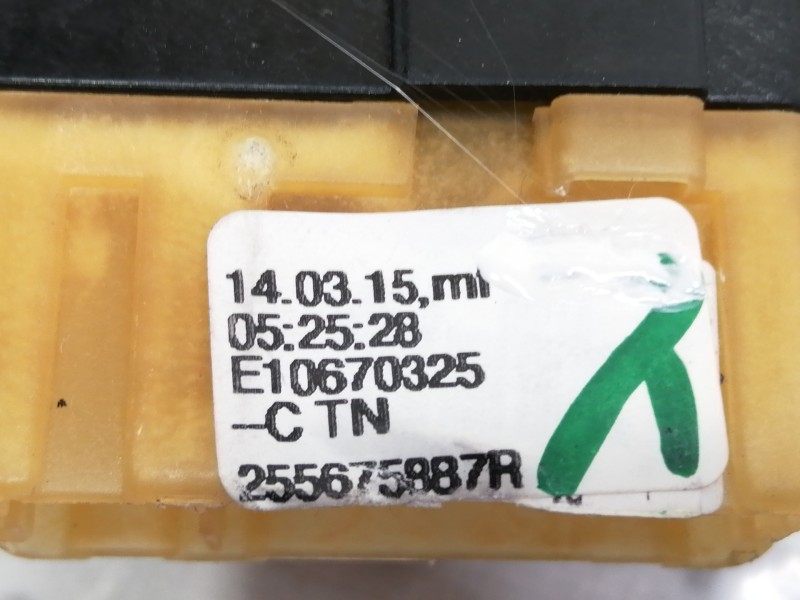 Recambio de mando intermitentes para renault captur 0.9 tce referencia OEM IAM 255675887R  