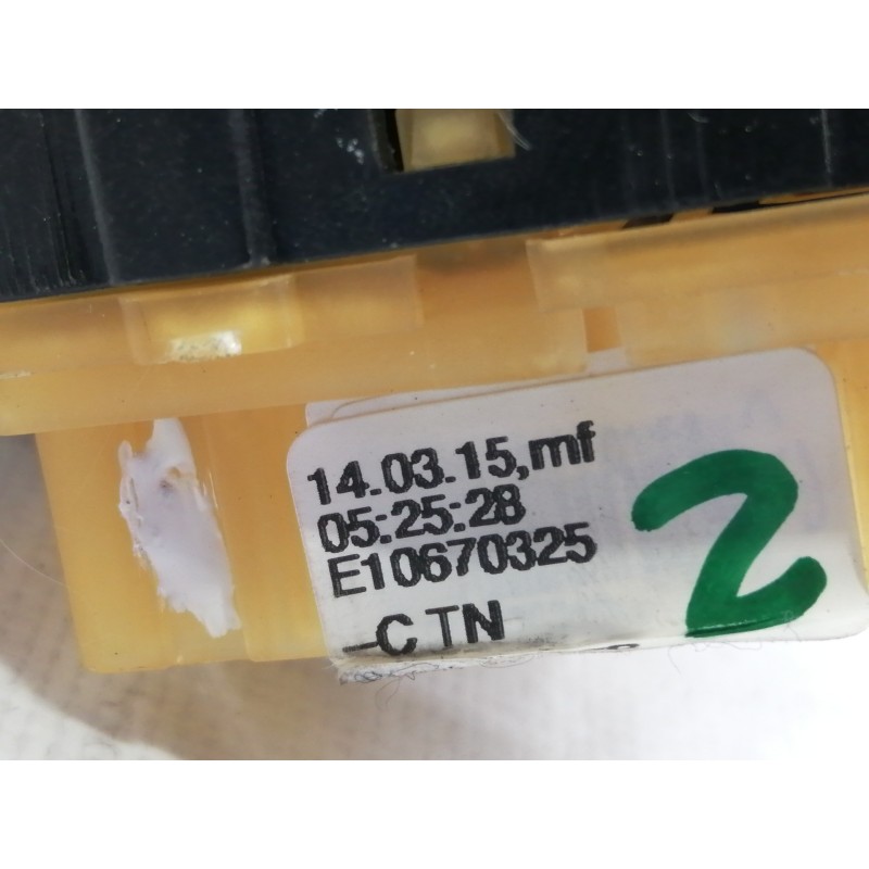 Recambio de mando limpia para renault captur 0.9 tce referencia OEM IAM 255675887R  