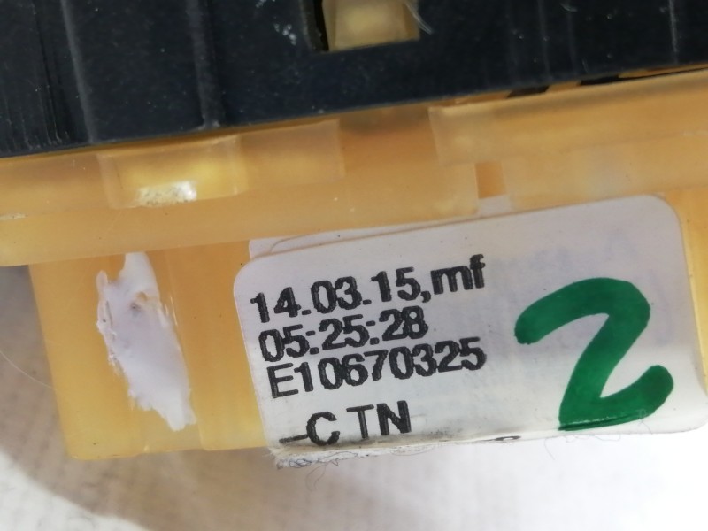 Recambio de mando limpia para renault captur 0.9 tce referencia OEM IAM 255675887R  