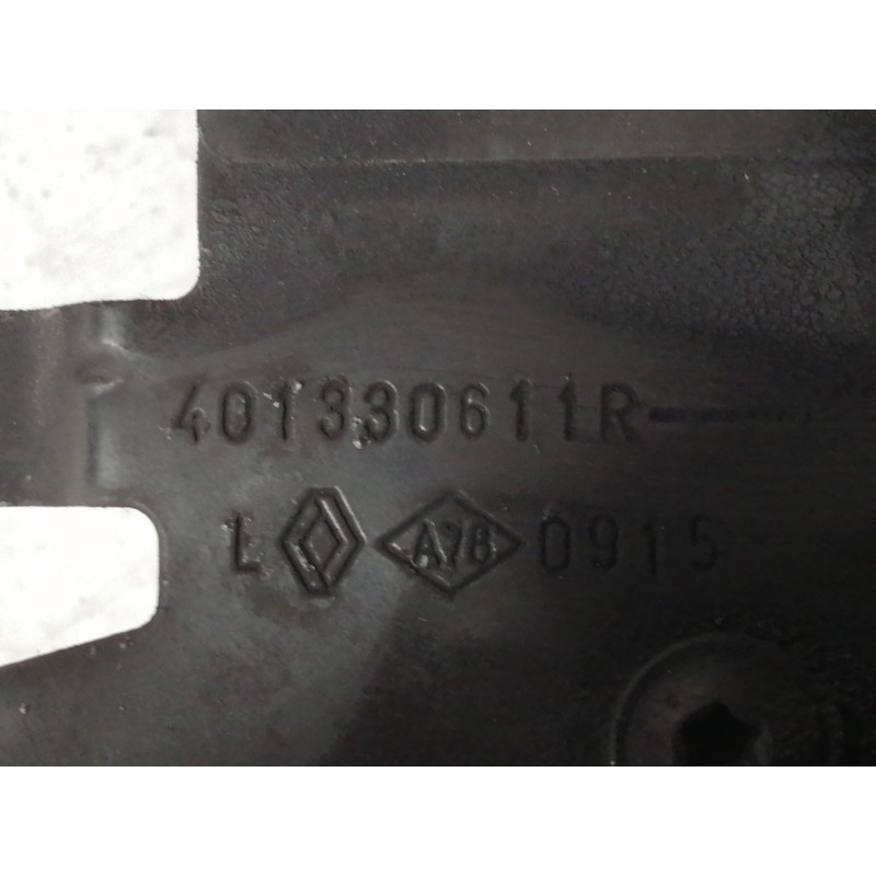 Recambio de mangueta delantera izquierda para renault captur 0.9 tce referencia OEM IAM   