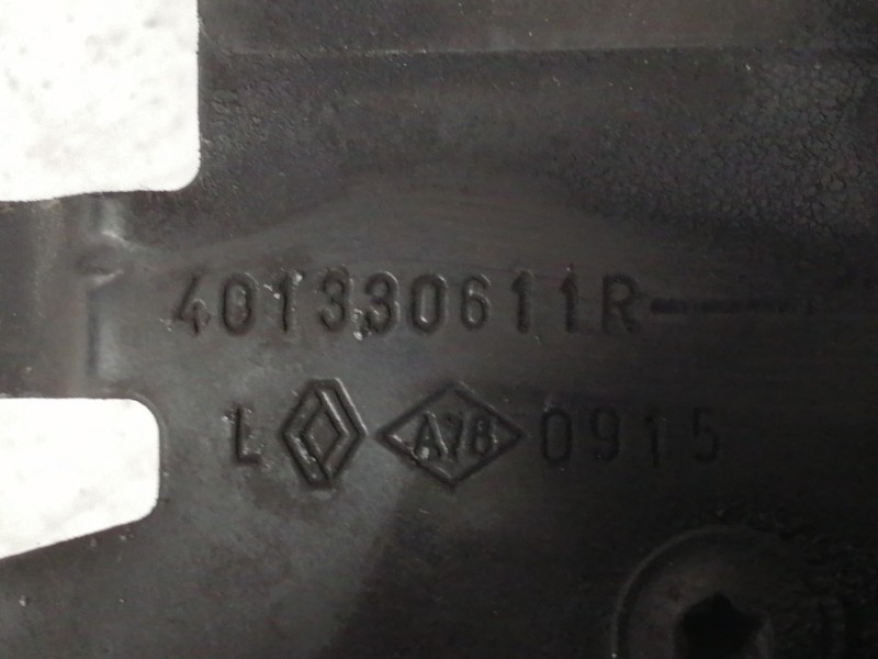 Recambio de mangueta delantera izquierda para renault captur 0.9 tce referencia OEM IAM   