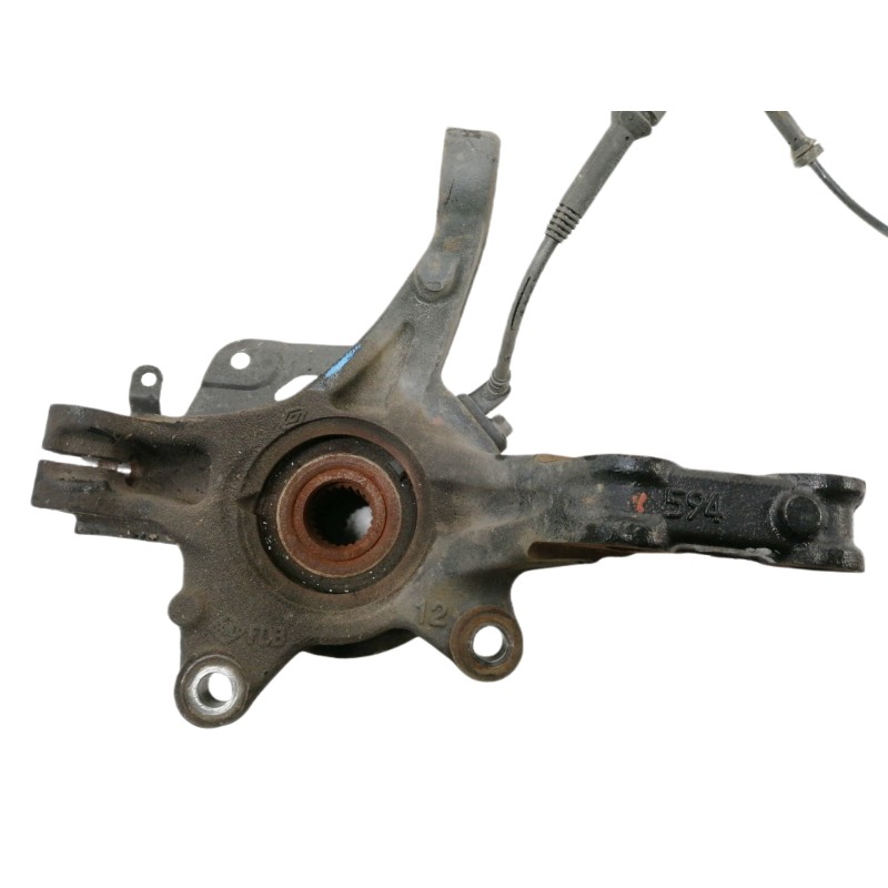 Recambio de mangueta delantera izquierda para renault captur 0.9 tce referencia OEM IAM   