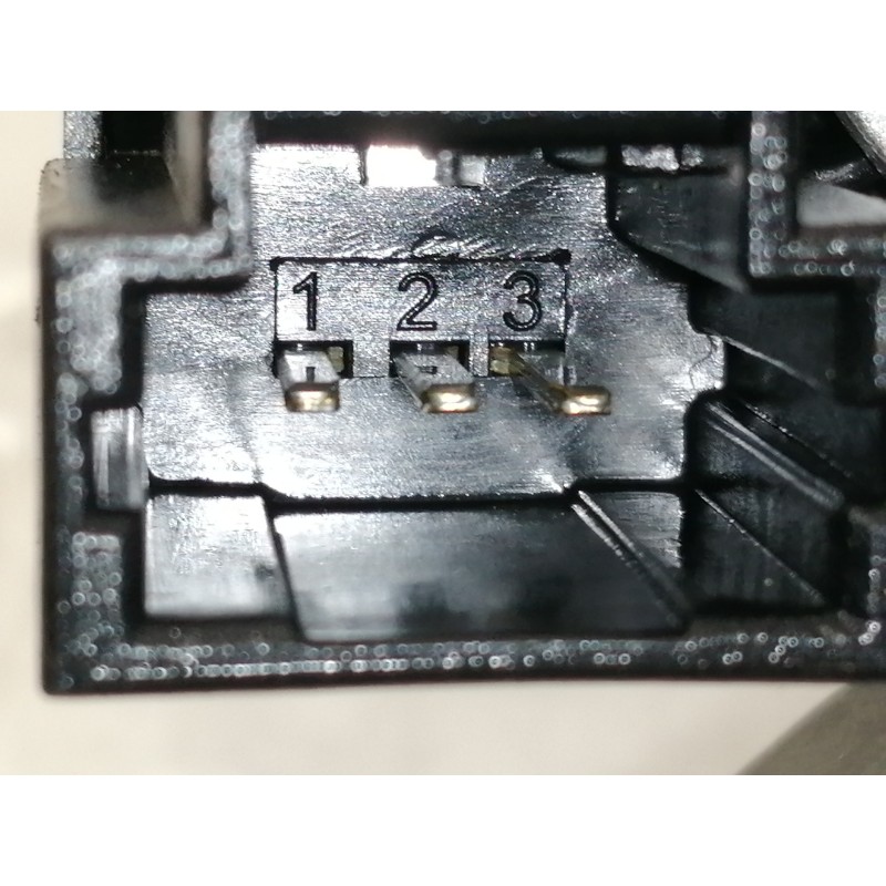 Recambio de motor limpia trasero para renault captur 0.9 tce referencia OEM IAM 287105483RC  