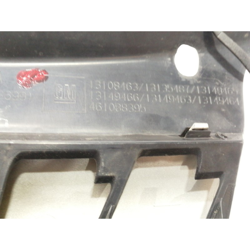 Recambio de rejilla delantera para opel astra h caravan elegance referencia OEM IAM 13108463  