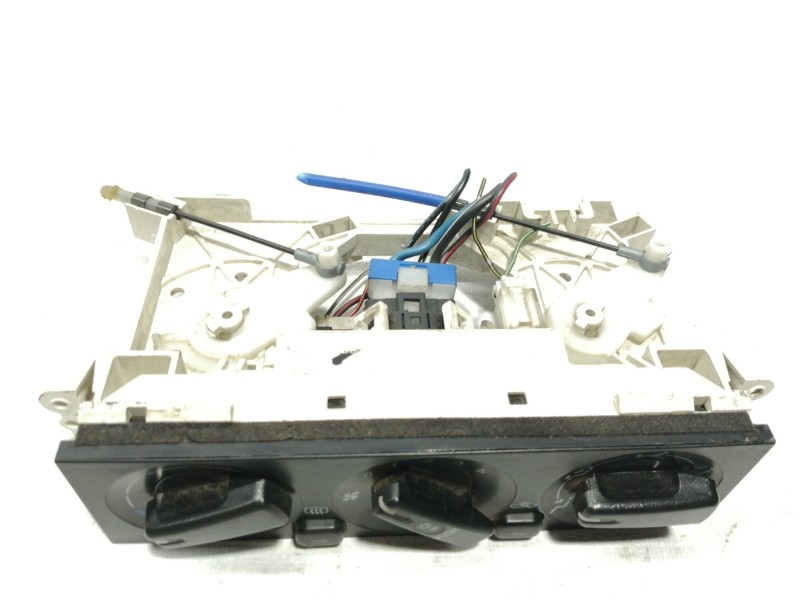 Recambio de mando calefaccion / aire acondicionado para mitsubishi space wagon (n80/n90) 2,4 glx referencia OEM IAM MR398658  