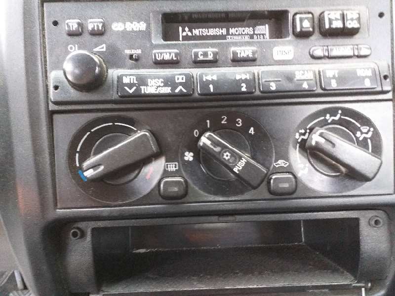 Recambio de mando calefaccion / aire acondicionado para mitsubishi space wagon (n80/n90) 2,4 glx referencia OEM IAM MR398658  