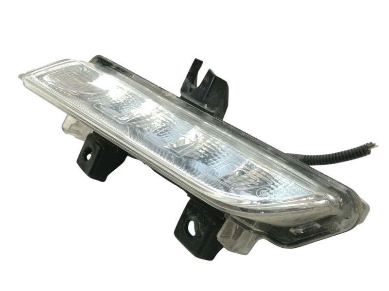 Recambio de piloto delantero derecho para renault captur 0.9 tce referencia OEM IAM 266059367R  