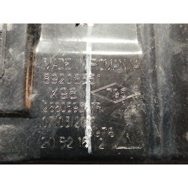 Recambio de piloto delantero derecho para renault captur 0.9 tce referencia OEM IAM 266059367R  