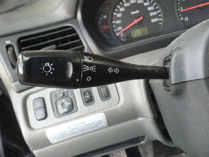 Recambio de mando intermitentes para mitsubishi space wagon (n80/n90) 2,4 glx referencia OEM IAM   