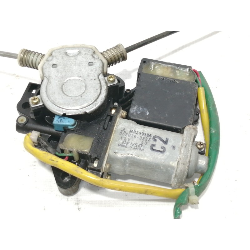 Recambio de elevalunas delantero derecho para mitsubishi space wagon (n80/n90) 2,4 glx referencia OEM IAM 0620200223  