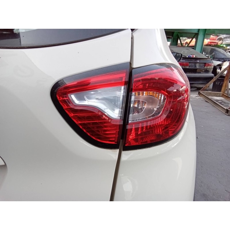 Recambio de piloto trasero derecho interior para renault captur 0.9 tce referencia OEM IAM 0286414164  