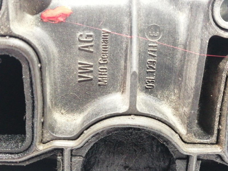 Recambio de colector admision para nissan nv 200 (m20) evalia premium referencia OEM IAM 03L129711  