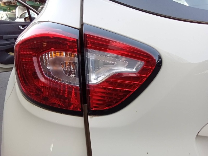 Recambio de piloto trasero izquierdo interior para renault captur 0.9 tce referencia OEM IAM 0286404165  