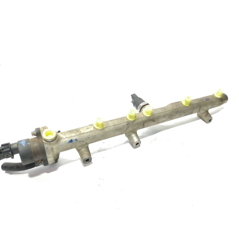 Recambio de rampa inyectora para hyundai santa fe (sm) referencia OEM IAM 0445214026  