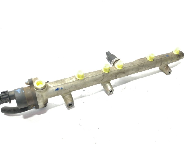 Recambio de rampa inyectora para hyundai santa fe (sm) referencia OEM IAM 0445214026  