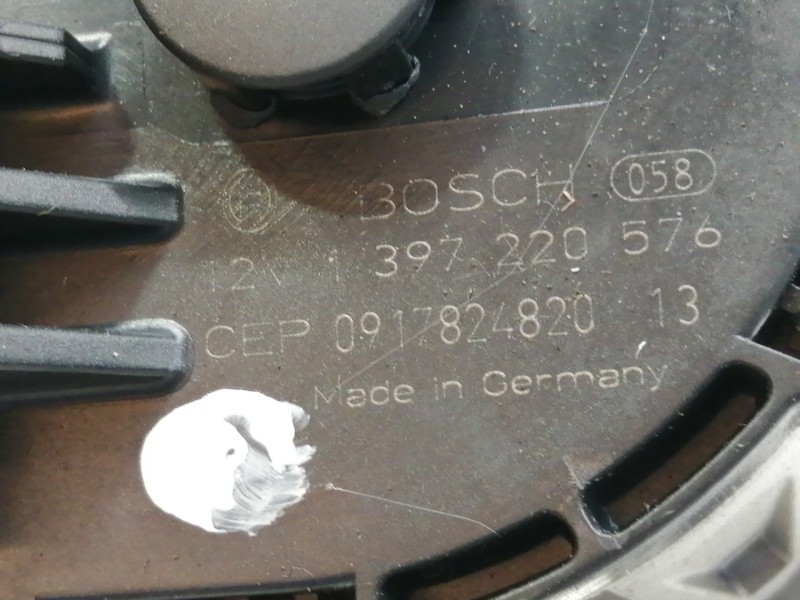 Recambio de motor limpia delantero para peugeot 5008 confort referencia OEM IAM 9671062180  