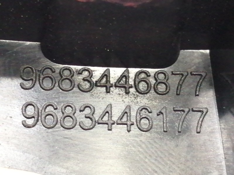 Recambio de maneta interior trasera izquierda para peugeot 5008 confort referencia OEM IAM 9683446177  