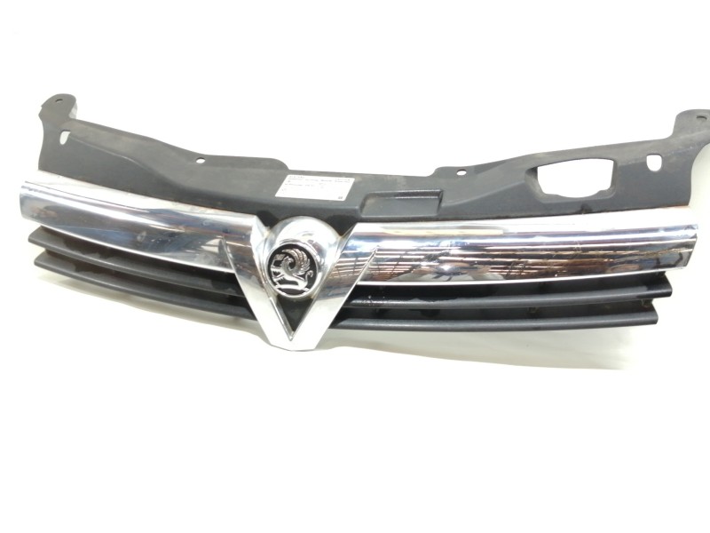 Recambio de rejilla delantera para opel astra h ber. cosmo referencia OEM IAM 95653704  