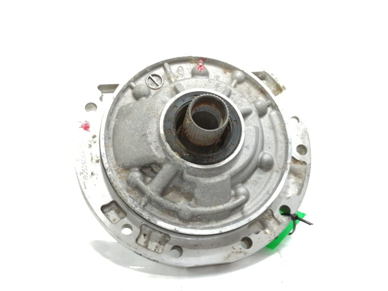Recambio de bomba aceite para kia carnival td ls referencia OEM IAM 08052606A743  