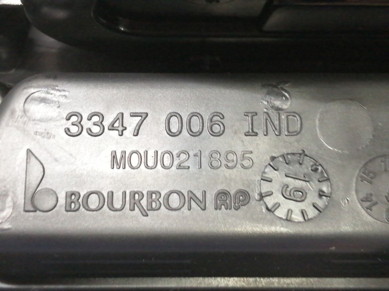 Recambio de moldura para renault megane iv berlina 5p limited referencia OEM IAM 969121990R  