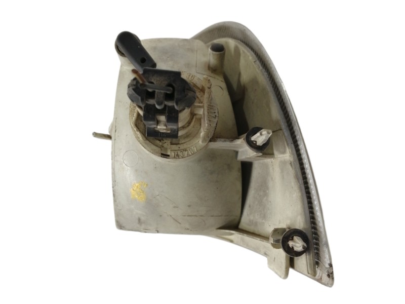 Recambio de piloto delantero derecho para volvo v40 familiar 1.9 turbodiesel referencia OEM IAM 30806987  