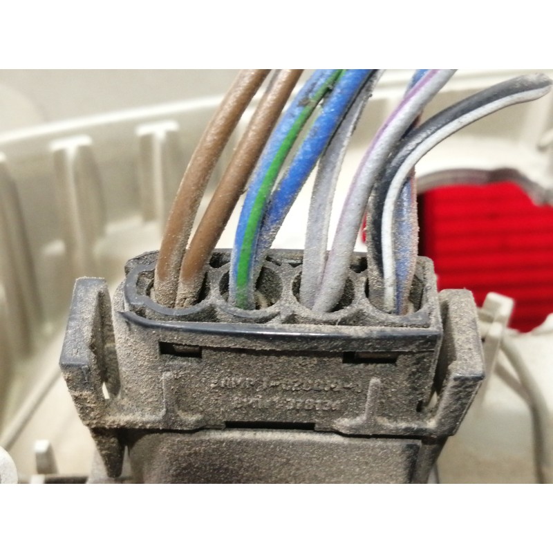 Recambio de piloto trasero izquierdo para bmw serie 5 berlina (e34) 525tds referencia OEM IAM 133689  