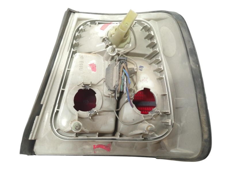 Recambio de piloto trasero izquierdo para bmw serie 5 berlina (e34) 525tds referencia OEM IAM 133689  