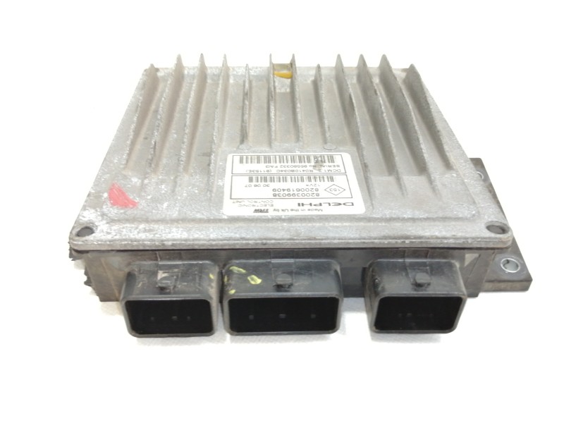 Recambio de centralita motor uce para renault clio iii authentique referencia OEM IAM 8200399038  
