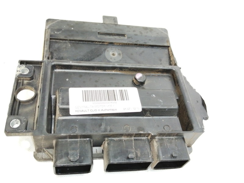 Recambio de centralita motor uce para renault clio iii authentique referencia OEM IAM 8200399038  