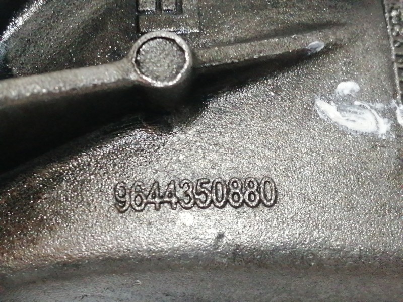 Recambio de bomba aceite para peugeot 407 st sport referencia OEM IAM 9644350880  