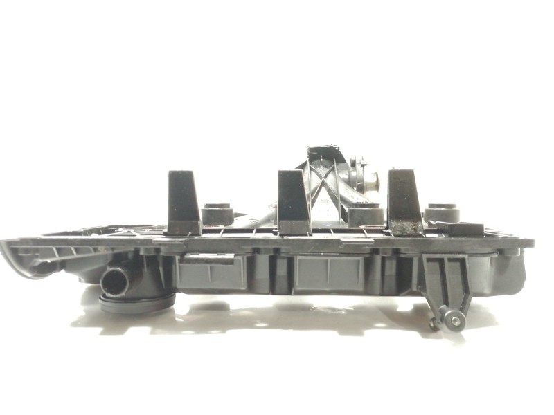 Recambio de colector admision para peugeot 407 st sport referencia OEM IAM 9645977980  