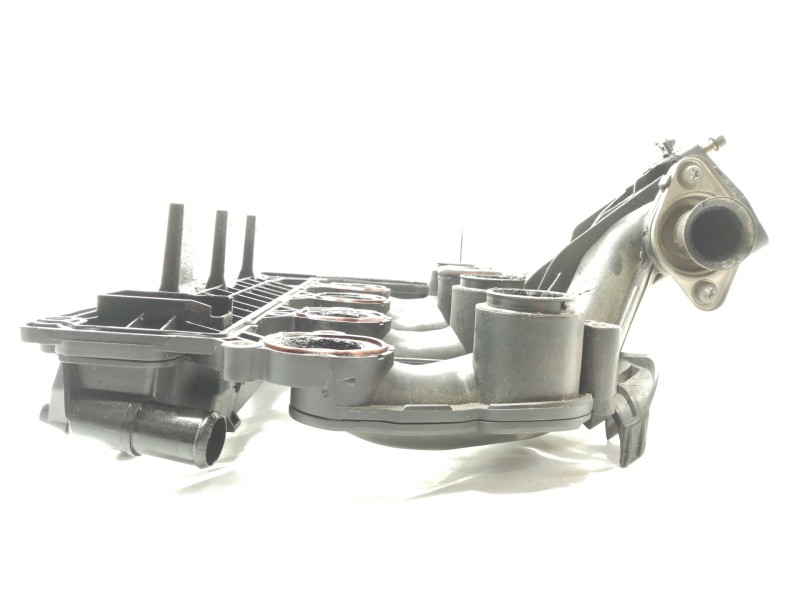 Recambio de colector admision para peugeot 407 st sport referencia OEM IAM 9645977980  