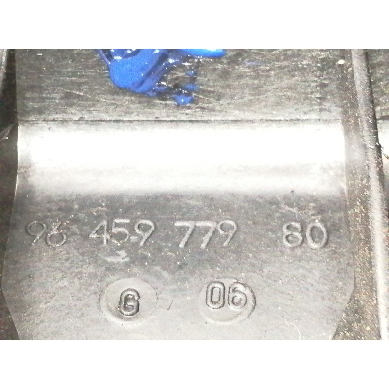 Recambio de colector admision para peugeot 407 st sport referencia OEM IAM 9645977980  